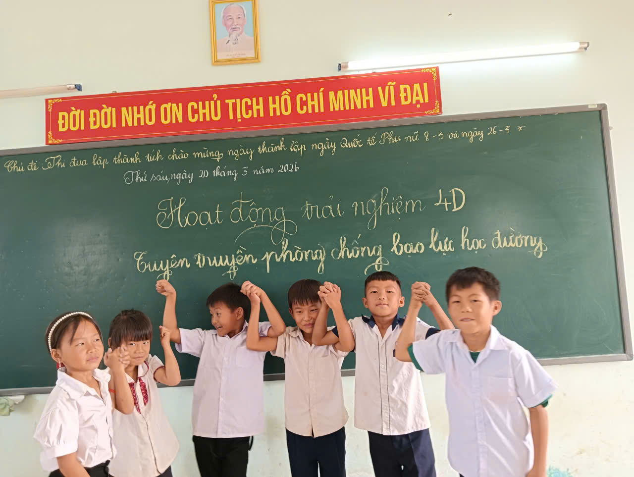 z7639039448062_c69b90423864f04f35a268e7aad41341