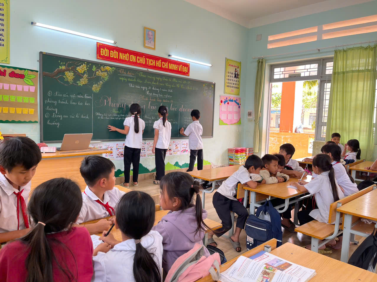 z7639181036684_0c76bd497abc734ab60639d8047128cc