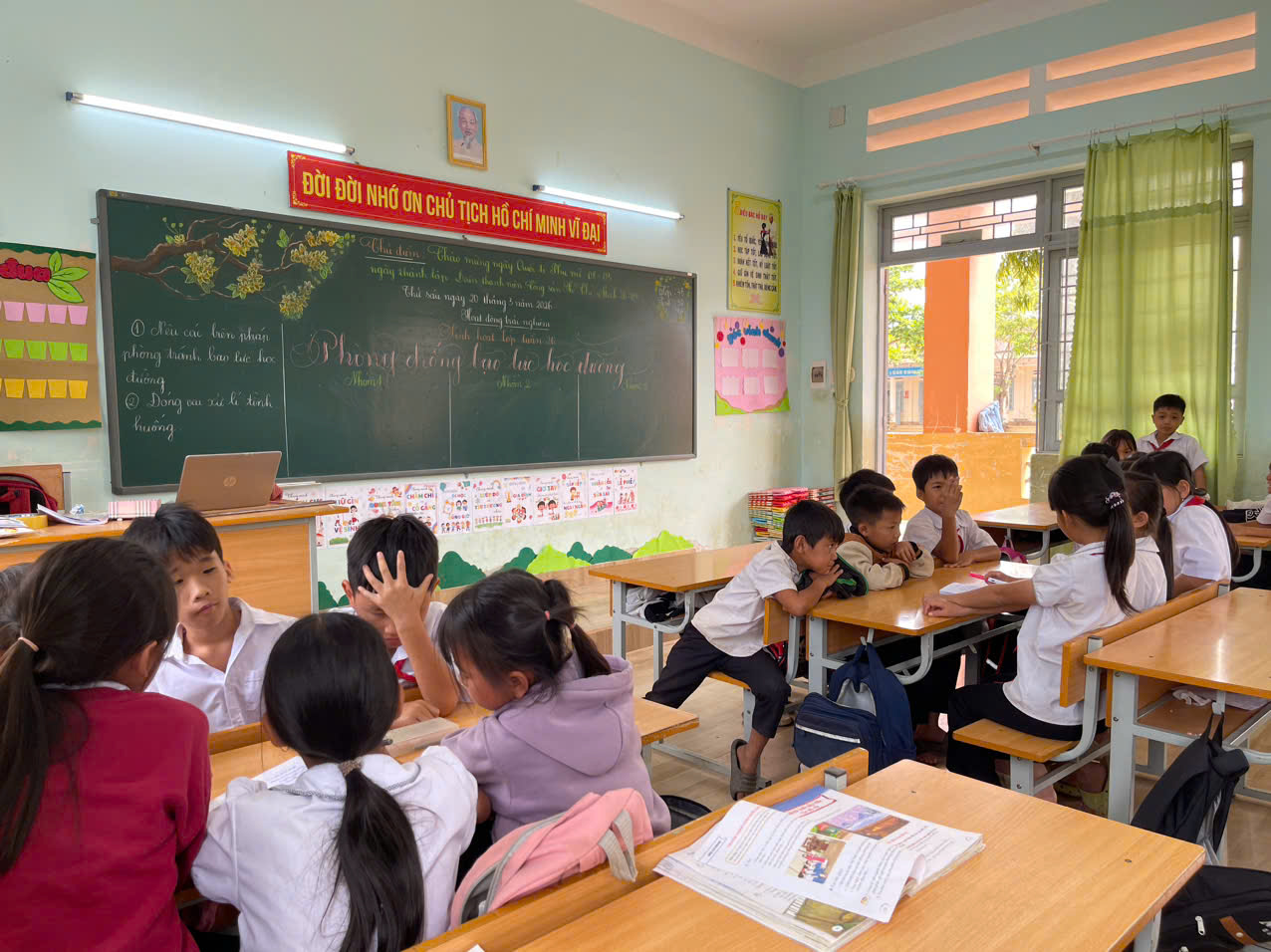 z7639181044967_a96b07122bd166599ad0f74412462cd8