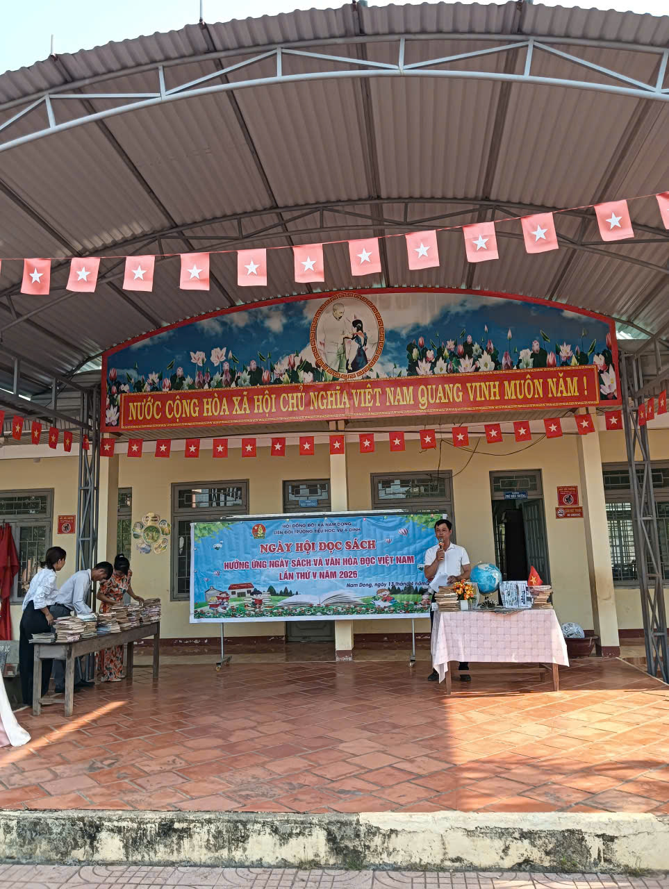 z7719218409284_b7d6f016f6762a4b013859d398358cb9