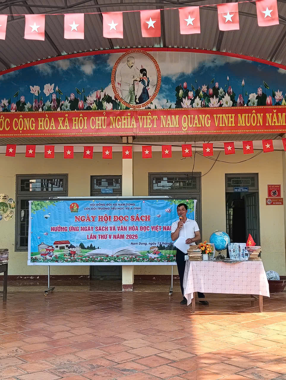 z7719218409554_40fa37072970714d9a366d1b72e150b9