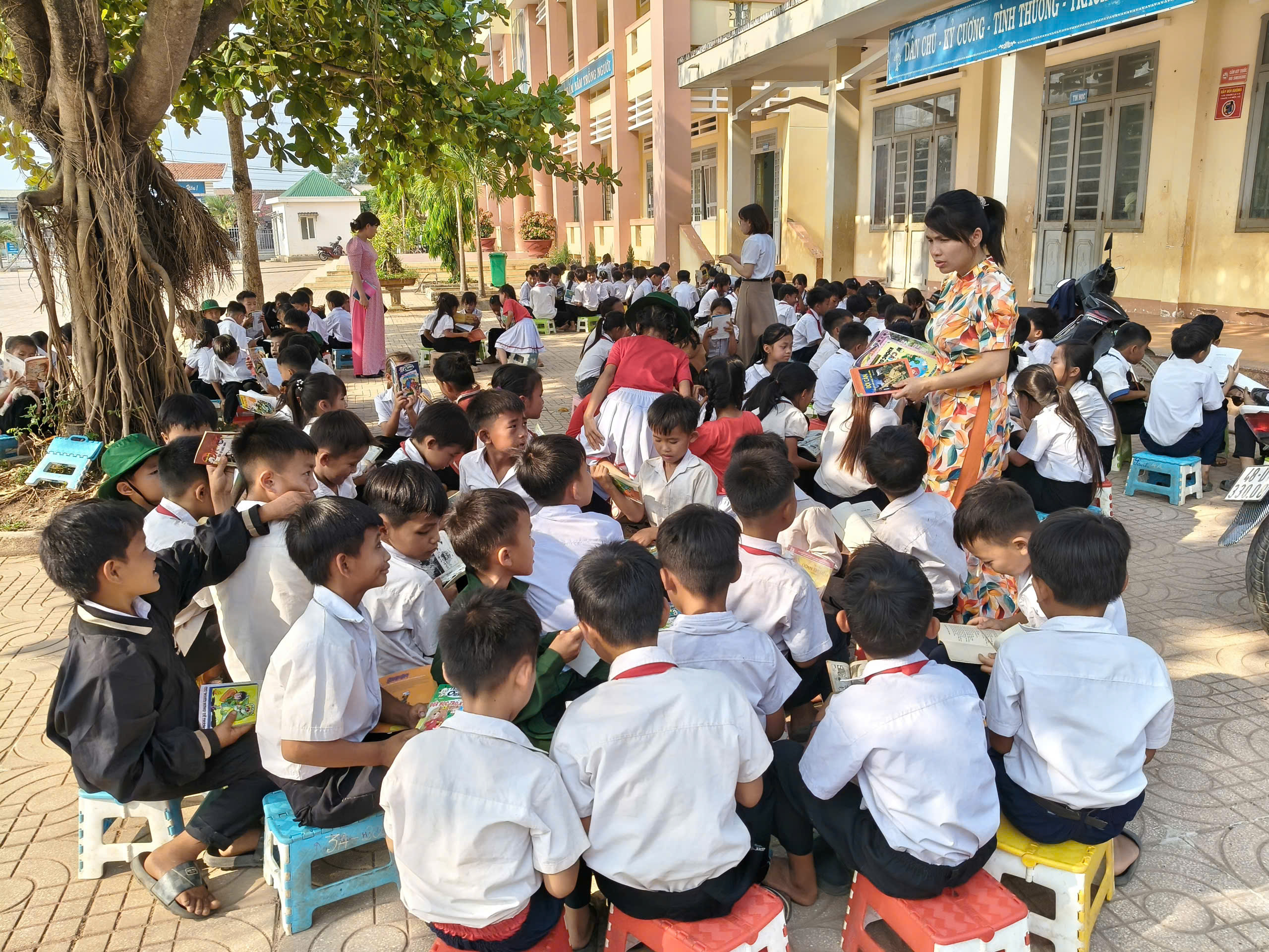 z7719303361741_774e1b7180361e9f6054ec23174ed01f